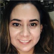 Maestra en Economía con 14 años de experiencia profesional